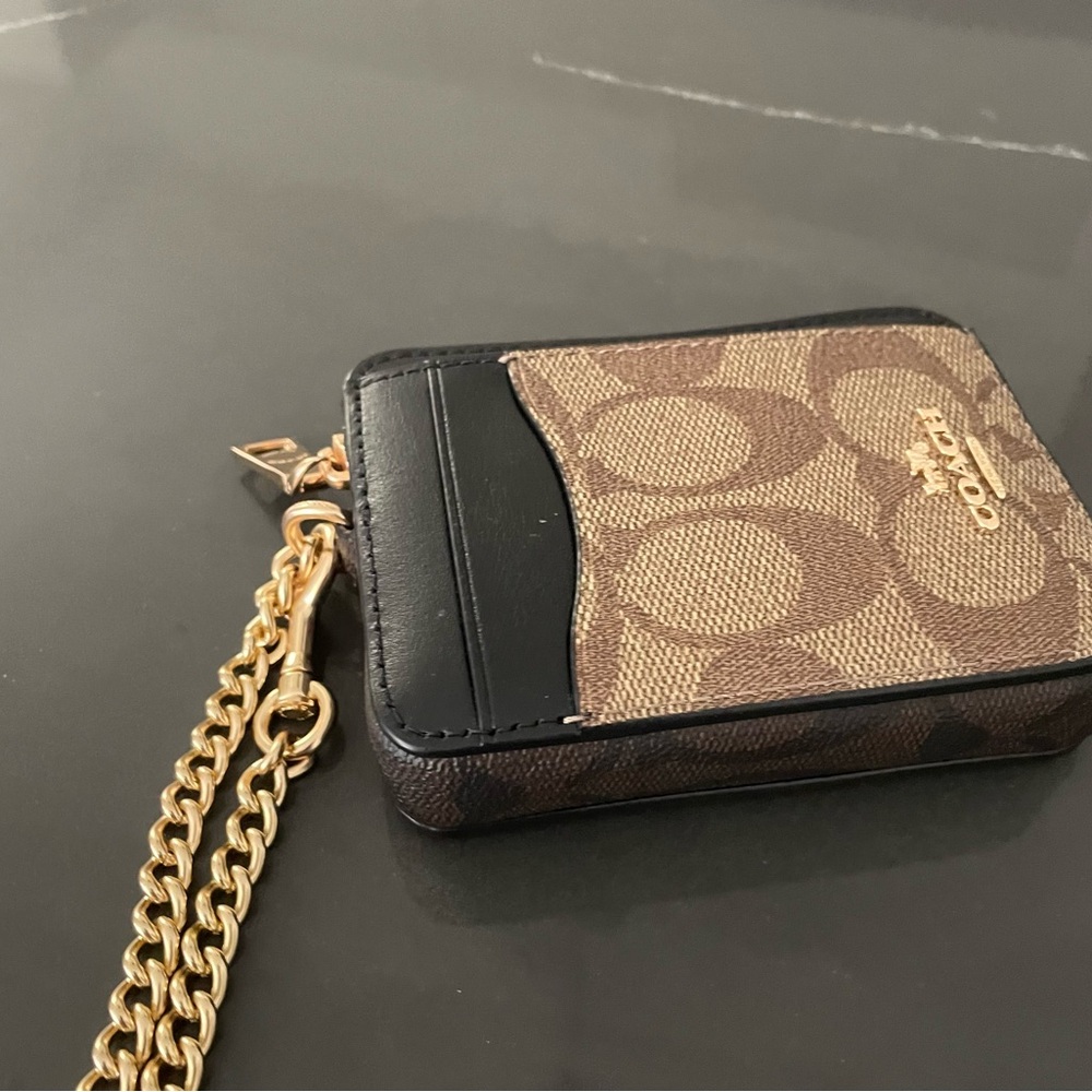 Coach Wallet | Khaki Brown Color
